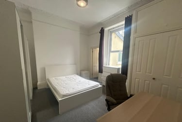 1 bed flat, 2 Lockyer Road,, Peverell, Plymouth, PL34RL - Image 5